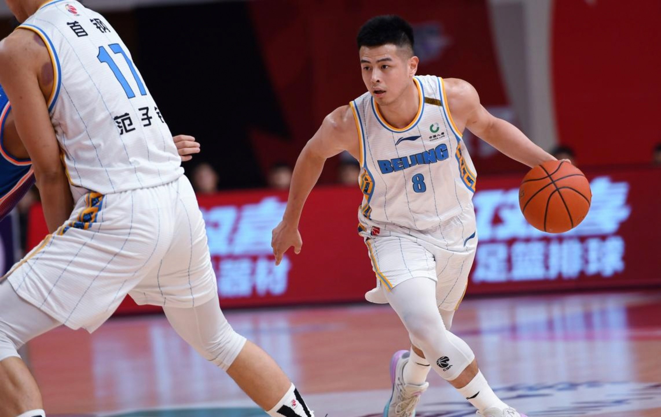 九游体育官网-窗口期里尔备战NBA季后赛本菲卡遗憾出局备战NBA季后赛，今晨北京首钢备战CBA季后赛看傻球迷