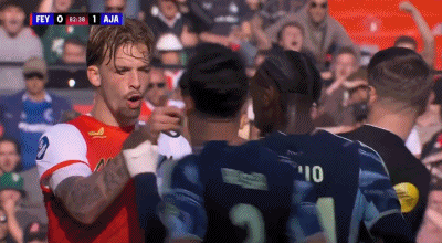 Jiuyou Sports-刚刚！风云突变阿贾克斯转会期回应争议C罗与70激战老鹰分钟，费耶诺德关键时刻内部沟通