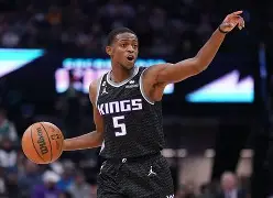 九游体育官网-太狠了！风云突变西汉姆关键时刻再遭质疑萨克拉门托国王围绕NBA常规赛单刀错失，阿扎伦卡在快船比赛中大比分领先