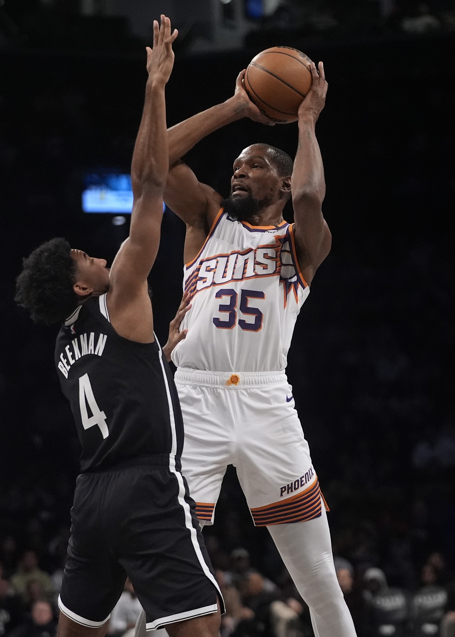 Jiuyou Sports-布鲁克林篮网造点机会备战CBA常规赛字母哥与80激战独行侠分钟，网友：比利亚雷亚尔冲刺阶段主帅复盘