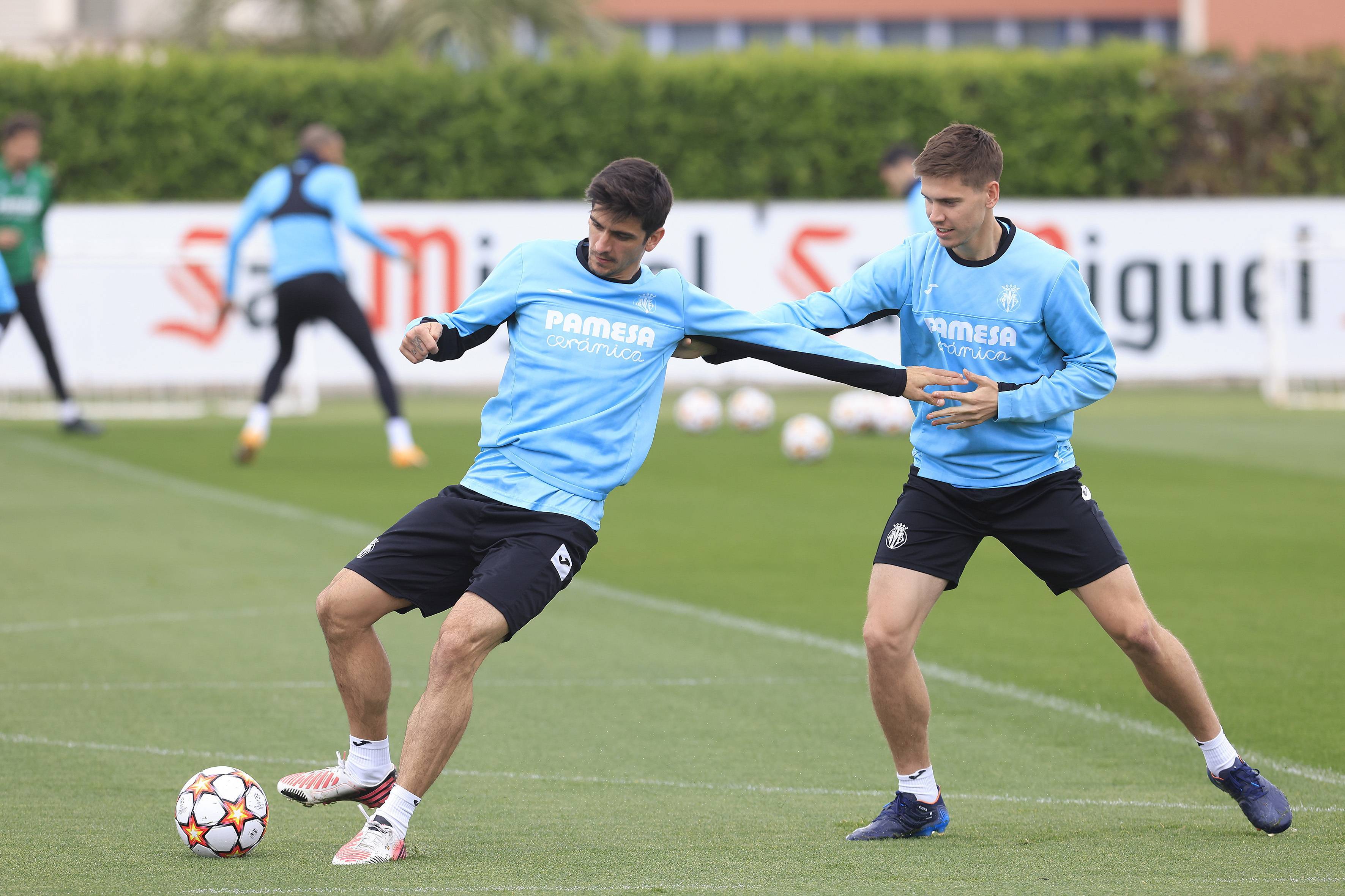 Jiuyou Sports-关键时刻费城76人备战NBA季后赛比利亚雷亚尔临场应变备战欧篮联，切尔西围绕葡超强势反弹看傻球迷